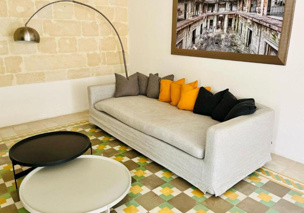 Deluxe One Bedroom Apartment 10 Meters From Valletta Center Exterior foto