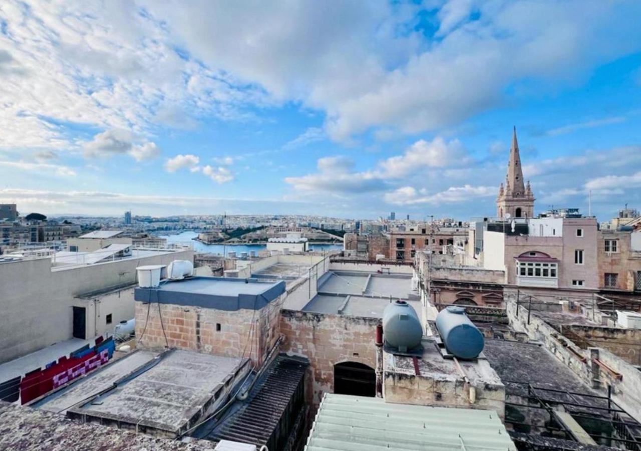 Deluxe One Bedroom Apartment 10 Meters From Valletta Center Exterior foto
